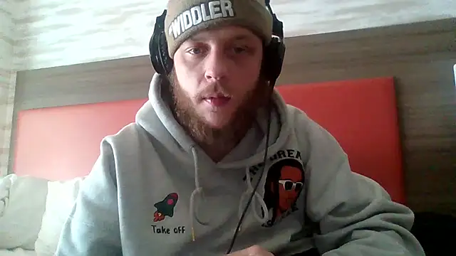 alejandro69420 online show from 04-06-26, 07:37