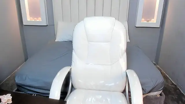 KeilyBennett online show from 03-21-26, 06:12