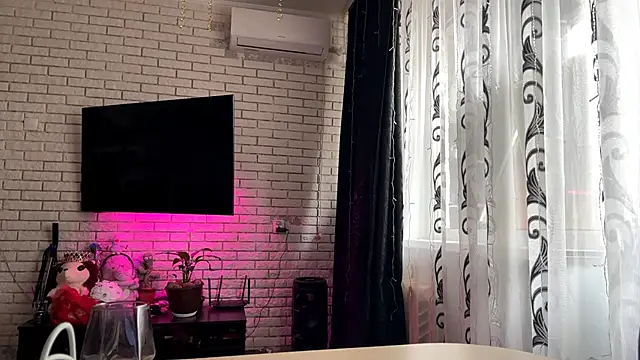 ElmiraDabato online show from 04-07-26, 07:10