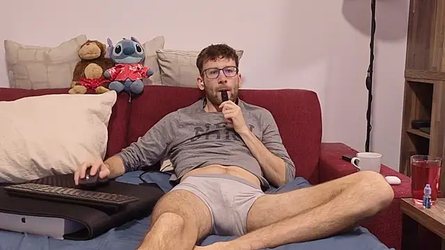 SoloUno0 online show from 05-02-26, 07:41