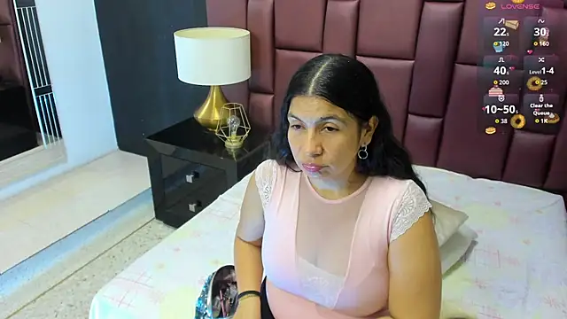 Snapshot of DianaSheren chatting on 07-08-26, 07:58 DianaSheren online show from 07-08-26, 07:58