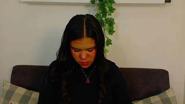 AhslyEvans   online show from 04-20-26, 11:35