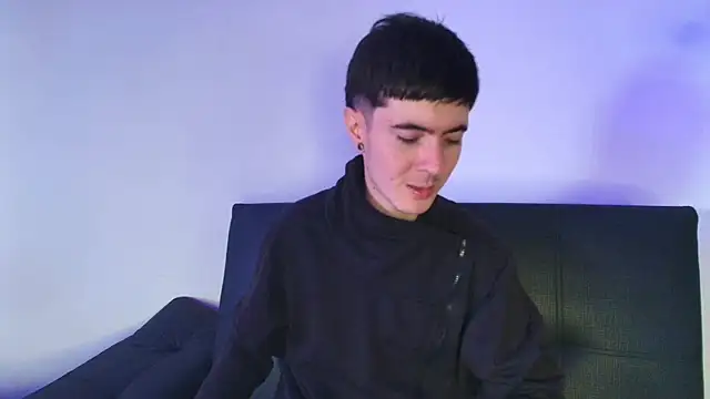 Snapshot of lio____ chatting on 07-01-26, 04:24 lio online show from 07-01-26, 04:24