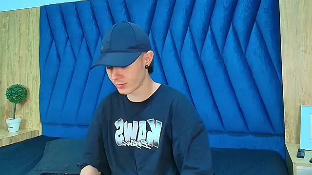 lio     online show from 04-07-26, 03:19