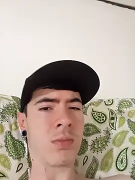 Snapshot of lio____ chatting on 03-21-26, 06:23 lio online show from 03-21-26, 06:23