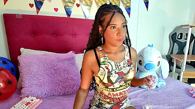 Snapshot of Ellie_Cute7 chatting on 06-23-26, 07:23 Ellie Cute7 online show from 06-23-26, 07:23