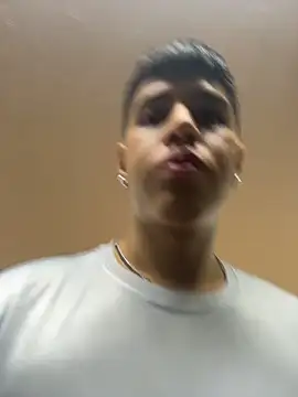Snapshot of Angel_khouri_ chatting on 04-22-26, 01:23 Angel khouri online show from 04-22-26, 01:23