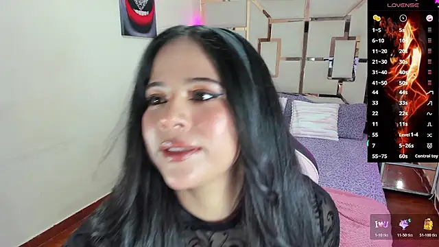 Snapshot of nesli_hann chatting on 03-21-26, 04:33 nesli hann online show from 03-21-26, 04:33