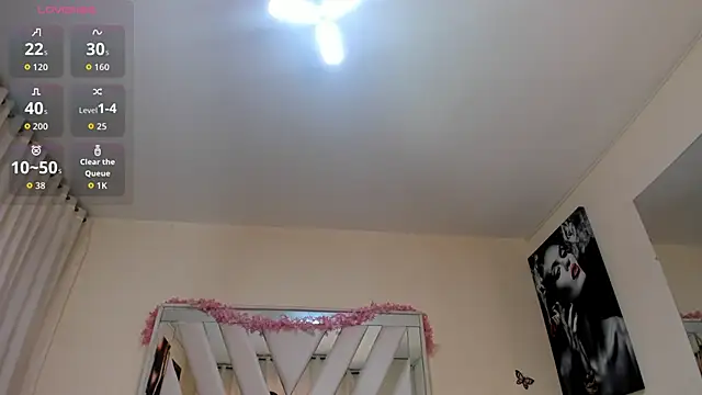 Snapshot of candy_skyy chatting on 05-25-26, 01:21 candy skyy online show from 05-25-26, 01:21