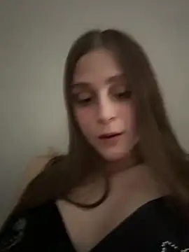 Snapshot of BellMeow_ chatting on 03-24-26, 11:49 BellMeow online show from 03-24-26, 11:49