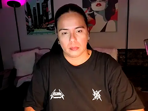 HannaJonns online show from 05-25-26, 04:23