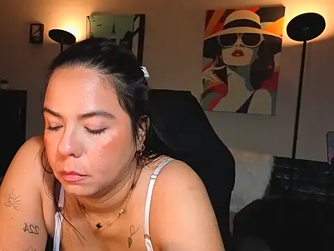 HannaJonns online show from 06-26-26, 08:42