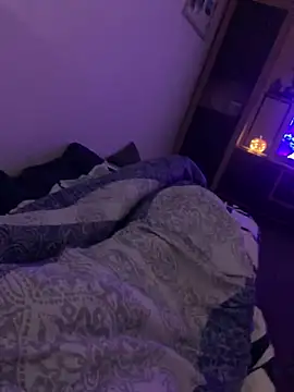 Snapshot of euerpaar292 chatting on 03-21-26, 12:12 euerpaar292 online show from 03-21-26, 12:12