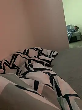 Snapshot of euerpaar292 chatting on 03-23-26, 10:15 euerpaar292 online show from 03-23-26, 10:15