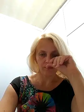 Snapshot of MiaLove183 chatting on 07-29-26, 02:49 MiaLove183 online show from 07-29-26, 02:49