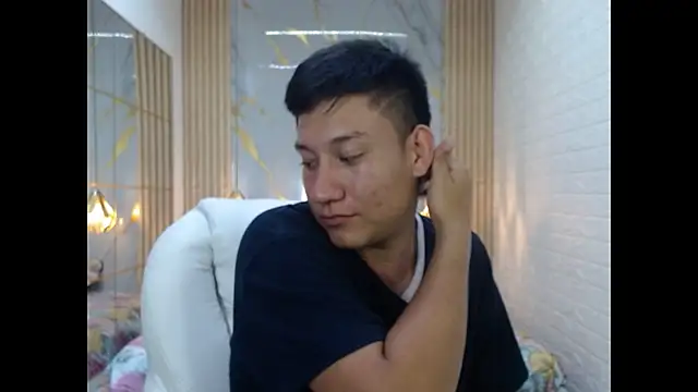 DominantBoy4 online show from 05-09-26, 01:53