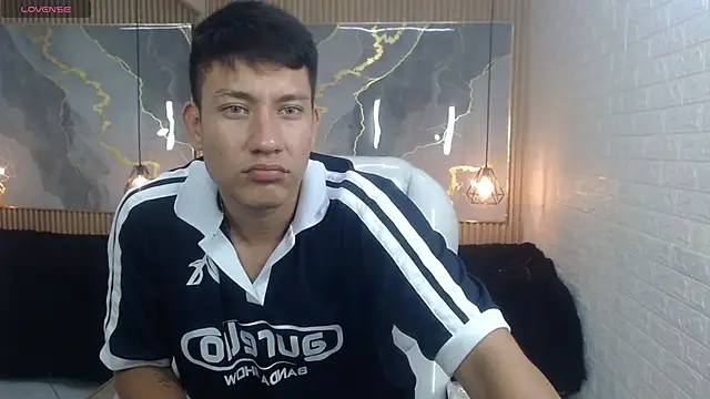 DominantBoy4 online show from 05-10-26, 08:54