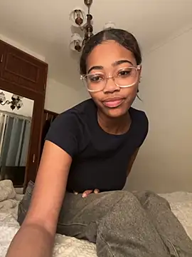 SilkSoles online show from 04-12-26, 08:34