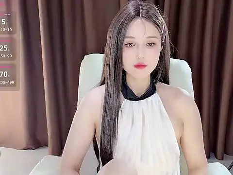 QIQI 77  online show from 04-15-26, 02:39