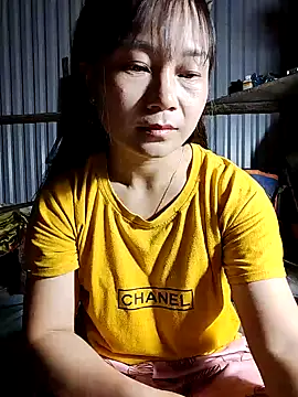 Snapshot of Cute-flowers chatting on 04-23-26, 12:40 Cute-flowers online show from 04-23-26, 12:40