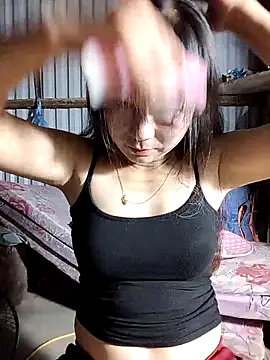 Snapshot of Cute-flowers chatting on 05-06-26, 01:15 Cute-flowers online show from 05-06-26, 01:15