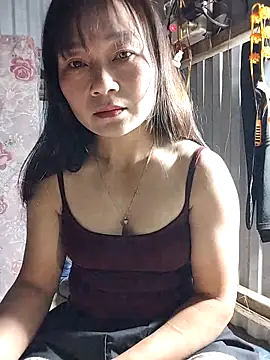 Snapshot of Cute-flowers chatting on 04-28-26, 01:04 Cute-flowers online show from 04-28-26, 01:04