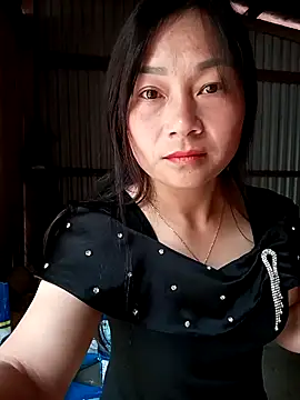 Snapshot of Cute-flowers chatting on 04-02-26, 01:57 Cute-flowers online show from 04-02-26, 01:57