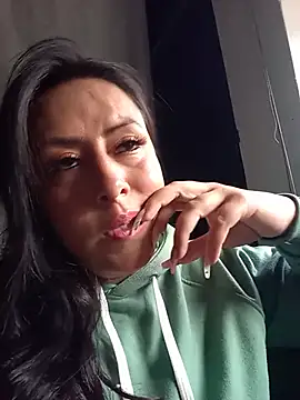 bella smit1 online show from 07-04-26, 08:24