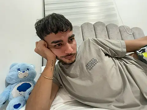 Velvet man online show from 03-28-26, 08:59