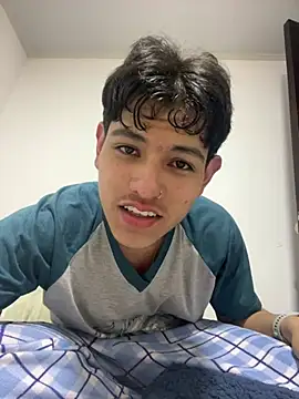 Snapshot of juanma759 chatting on 04-22-26, 04:30 juanma759 online show from 04-22-26, 04:30