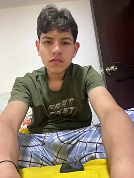 Snapshot of juanma759 chatting on 04-07-26, 03:19 juanma759 online show from 04-07-26, 03:19