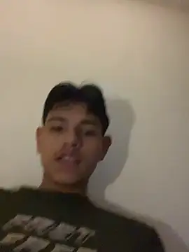 Snapshot of juanma759 chatting on 05-27-26, 10:17 juanma759 online show from 05-27-26, 10:17