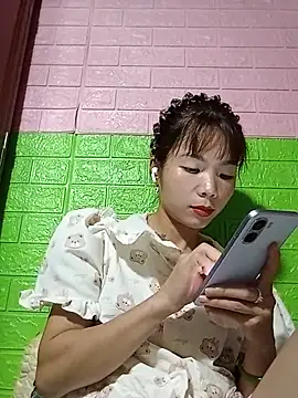 Snapshot of AmyLinee01 chatting on 05-31-26, 06:09 AmyLinee01 online show from 05-31-26, 06:09