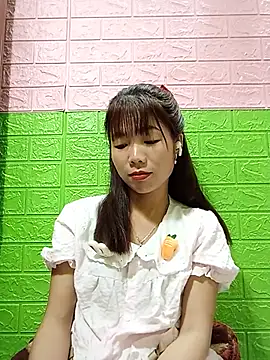 Snapshot of AmyLinee01 chatting on 07-07-26, 07:28 AmyLinee01 online show from 07-07-26, 07:28