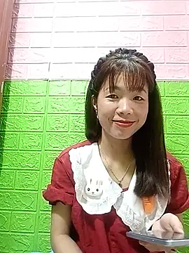 Snapshot of AmyLinee01 chatting on 06-28-26, 12:28 AmyLinee01 online show from 06-28-26, 12:28
