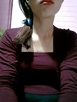 Snapshot of AmyLinee01 chatting on 04-09-26, 05:20 AmyLinee01 online show from 04-09-26, 05:20
