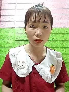 Snapshot of AmyLinee01 chatting on 06-25-26, 12:10 AmyLinee01 online show from 06-25-26, 12:10