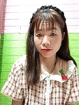 Snapshot of AmyLinee01 chatting on 06-18-26, 11:59 AmyLinee01 online show from 06-18-26, 11:59