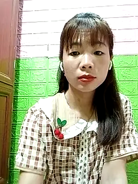 Snapshot of AmyLinee01 chatting on 06-29-26, 12:39 AmyLinee01 online show from 06-29-26, 12:39