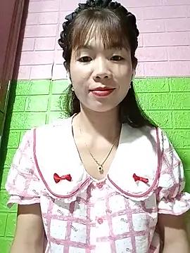 Snapshot of AmyLinee01 chatting on 06-01-26, 07:24 AmyLinee01 online show from 06-01-26, 07:24