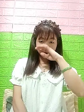 Snapshot of AmyLinee01 chatting on 06-20-26, 08:19 AmyLinee01 online show from 06-20-26, 08:19