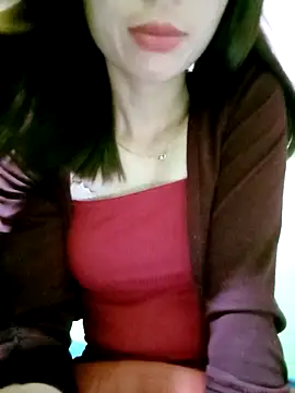 Snapshot of AmyLinee01 chatting on 04-09-26, 09:10 AmyLinee01 online show from 04-09-26, 09:10