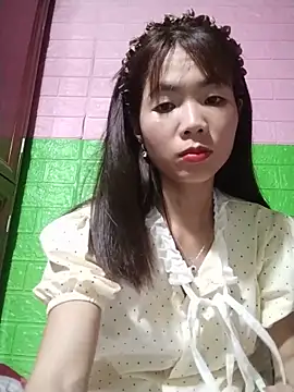 Snapshot of AmyLinee01 chatting on 05-27-26, 05:53 AmyLinee01 online show from 05-27-26, 05:53