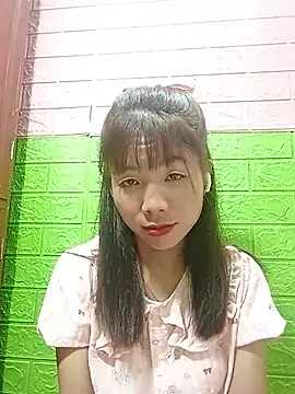 Snapshot of AmyLinee01 chatting on 06-17-26, 08:52 AmyLinee01 online show from 06-17-26, 08:52