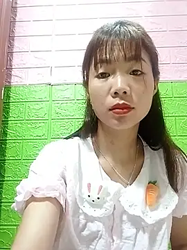 Snapshot of AmyLinee01 chatting on 06-27-26, 12:22 AmyLinee01 online show from 06-27-26, 12:22