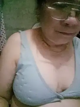 Snapshot of Funsexy1 chatting on 05-10-26, 12:42 Funsexy1 online show from 05-10-26, 12:42