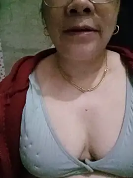 Snapshot of Funsexy1 chatting on 05-11-26, 12:45 Funsexy1 online show from 05-11-26, 12:45