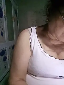 Snapshot of Funsexy1 chatting on 07-25-26, 02:23 Funsexy1 online show from 07-25-26, 02:23