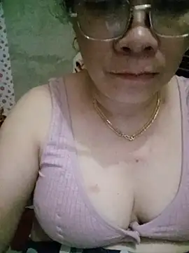 Snapshot of Funsexy1 chatting on 06-07-26, 09:14 Funsexy1 online show from 06-07-26, 09:14