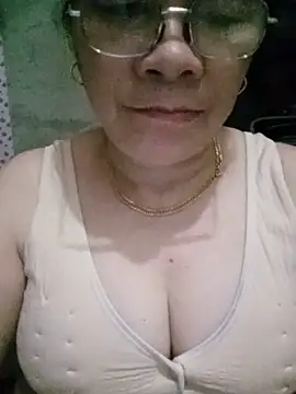 Snapshot of Funsexy1 chatting on 05-15-26, 10:41 Funsexy1 online show from 05-15-26, 10:41